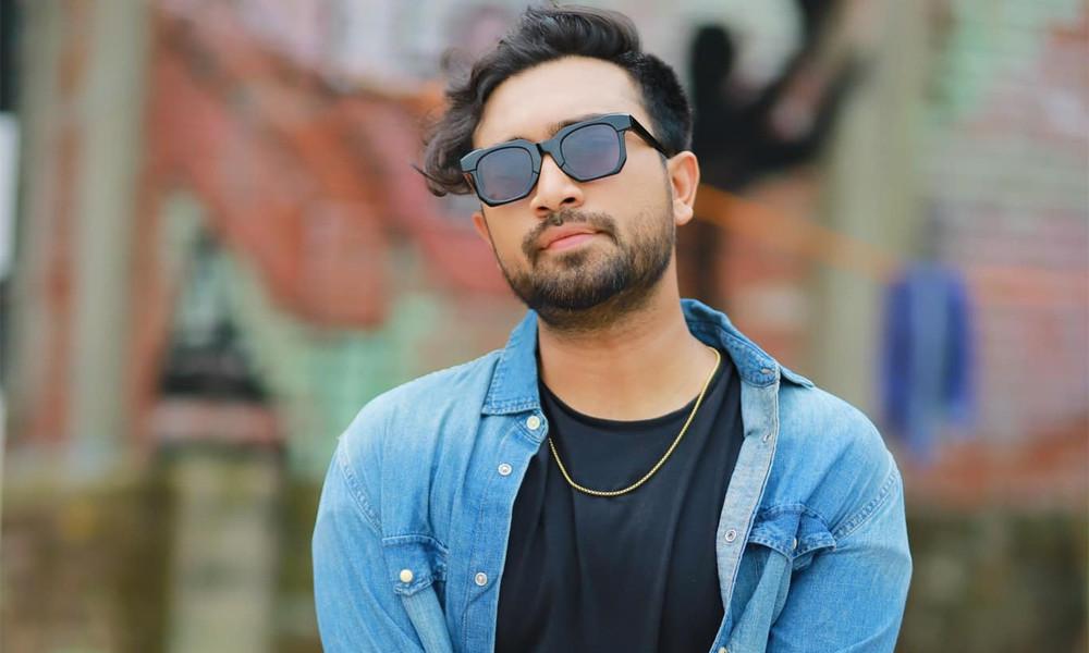 স্ত্রীকে নিয়ে দুষ্টামি করে ক্ষমা চেয়েছি : জোভান