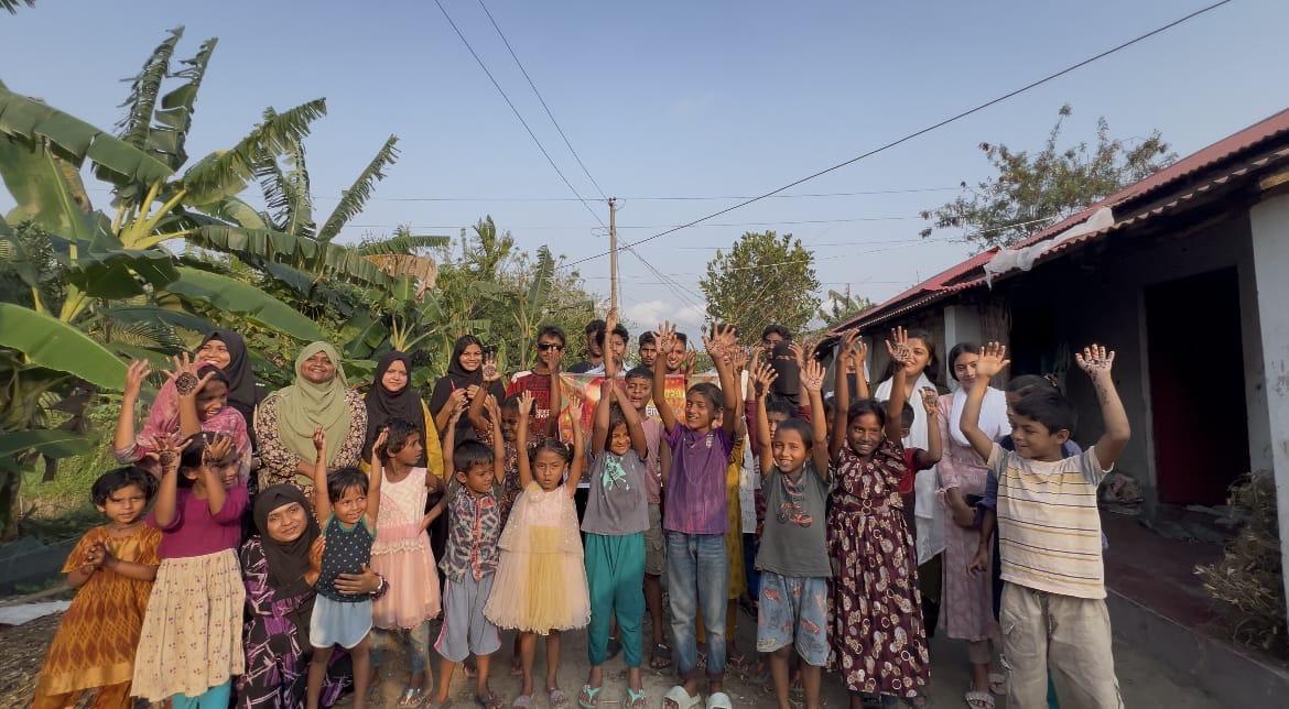 ঝালকাঠিতে সুবিধাবঞ্চিত শিশুদের ঈদ আনন্দ বাড়াল ‘ইয়াস’ মেহেদী উৎসব
