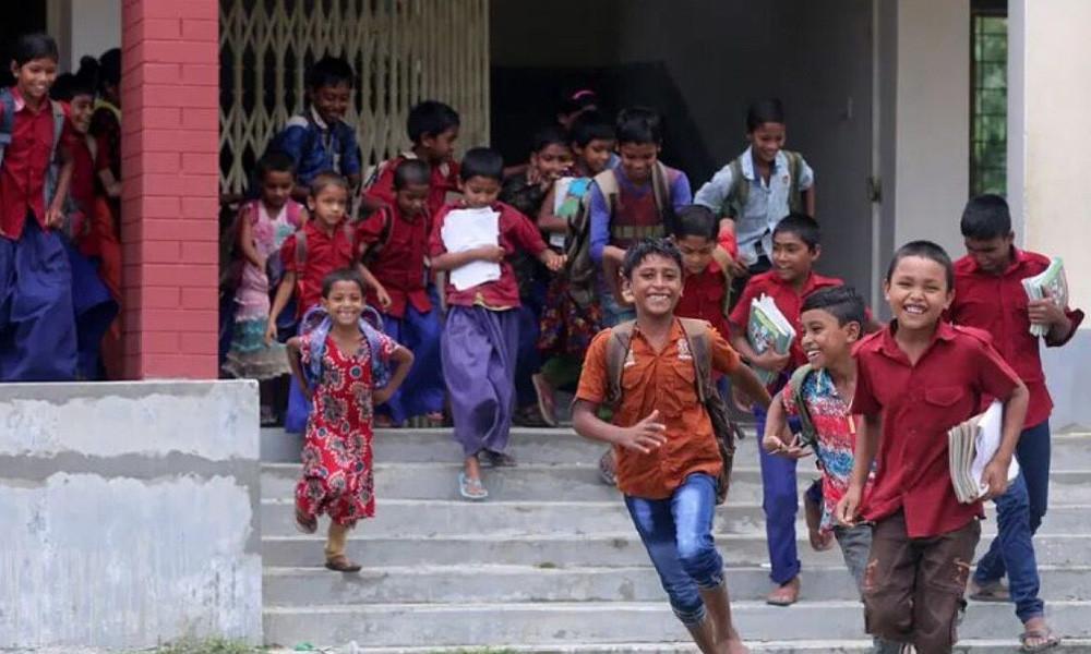 স্কুল বন্ধ, টানা ৩৮ দিনের ছুটি শিক্ষক-কর্মচারীদের