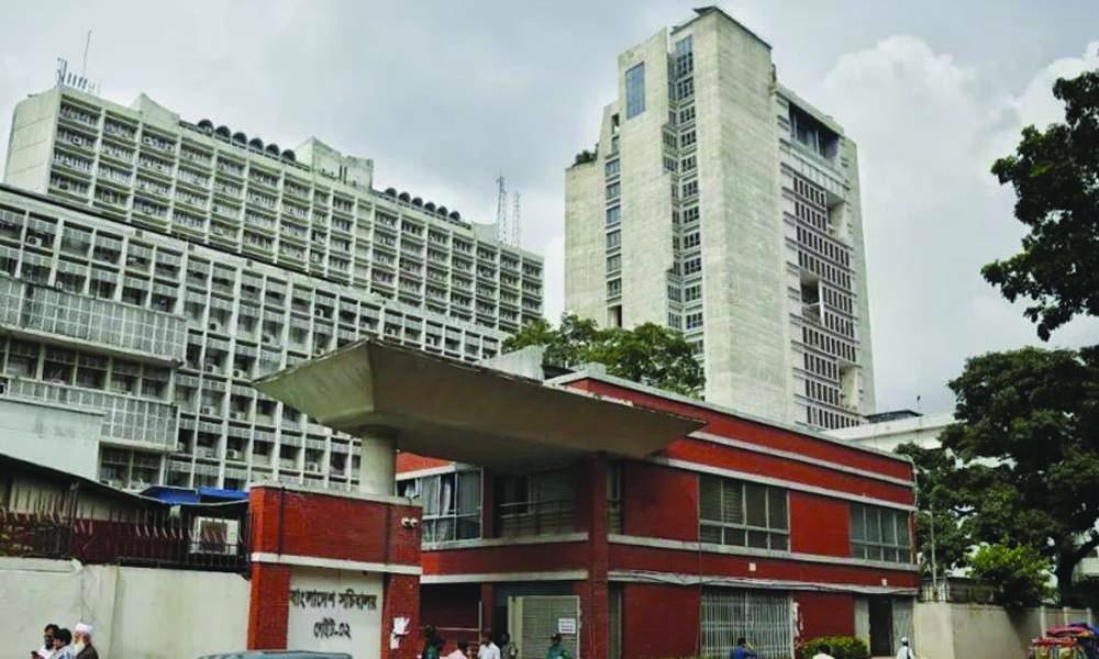 সরকারি ছুটির মধ্যেই সচিবালয়ে মন্ত্রিসভার বৈঠক আজ