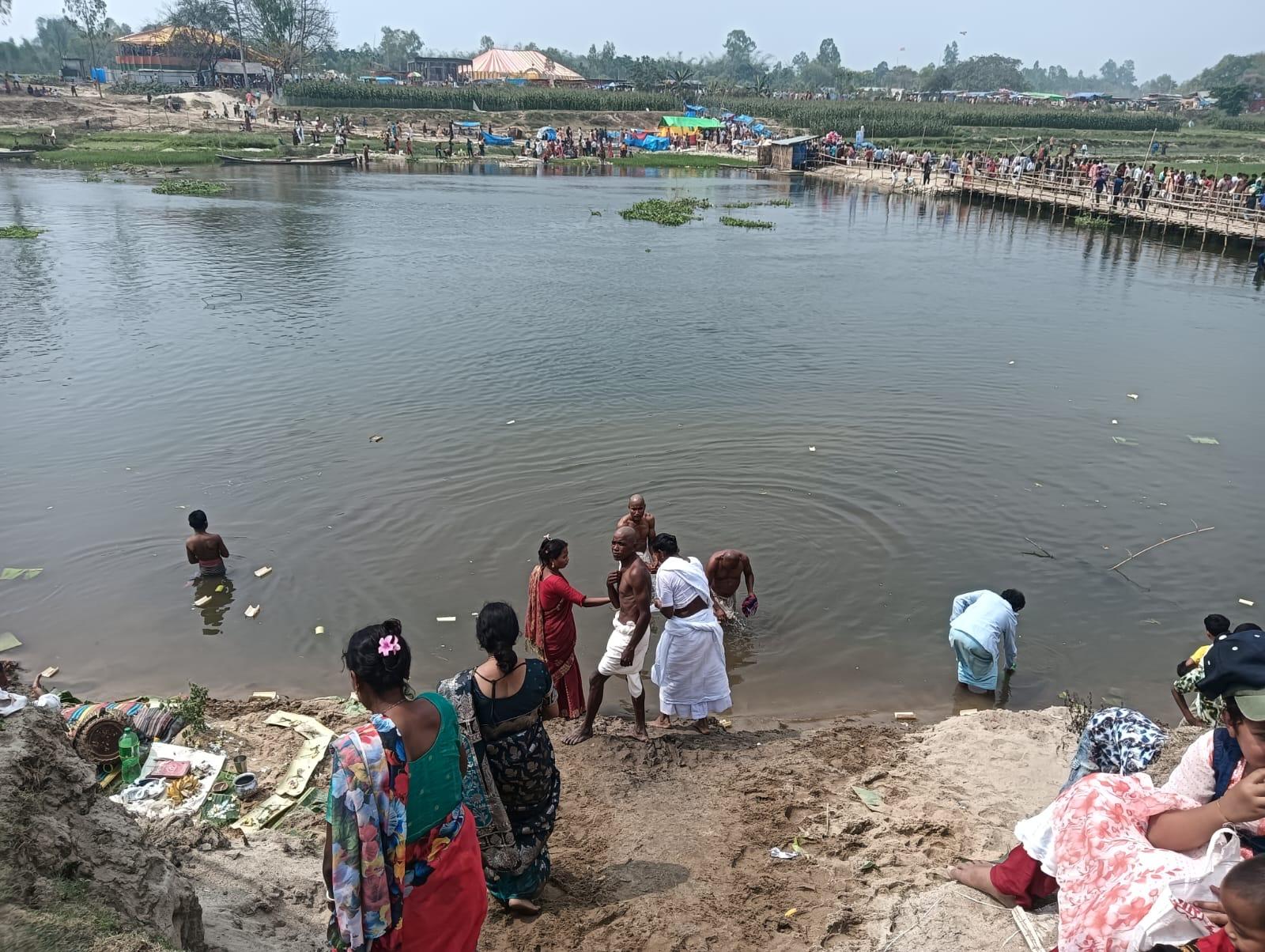 পঞ্চগড়ের বোদায় ৩ দিন ব্যাপি বারুণী স্নান শুরু