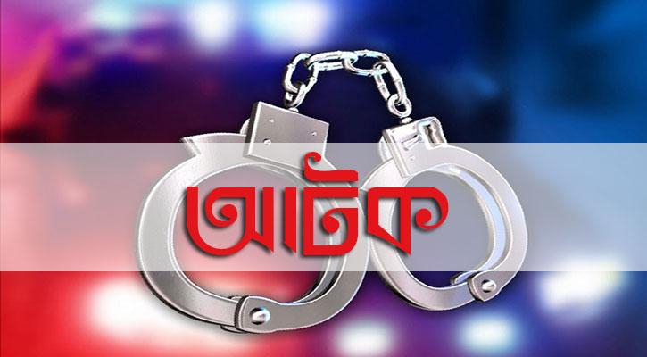 জামায়াতের প্রার্থী এনায়েত উল্লাহর নির্বাচনি সমাবেশ থেকে অস্ত্রসহ আটক ৩